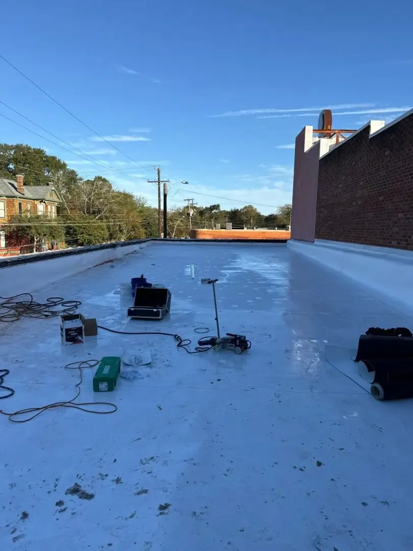 Commercial roof installation on a building in Lufkin, Texas
